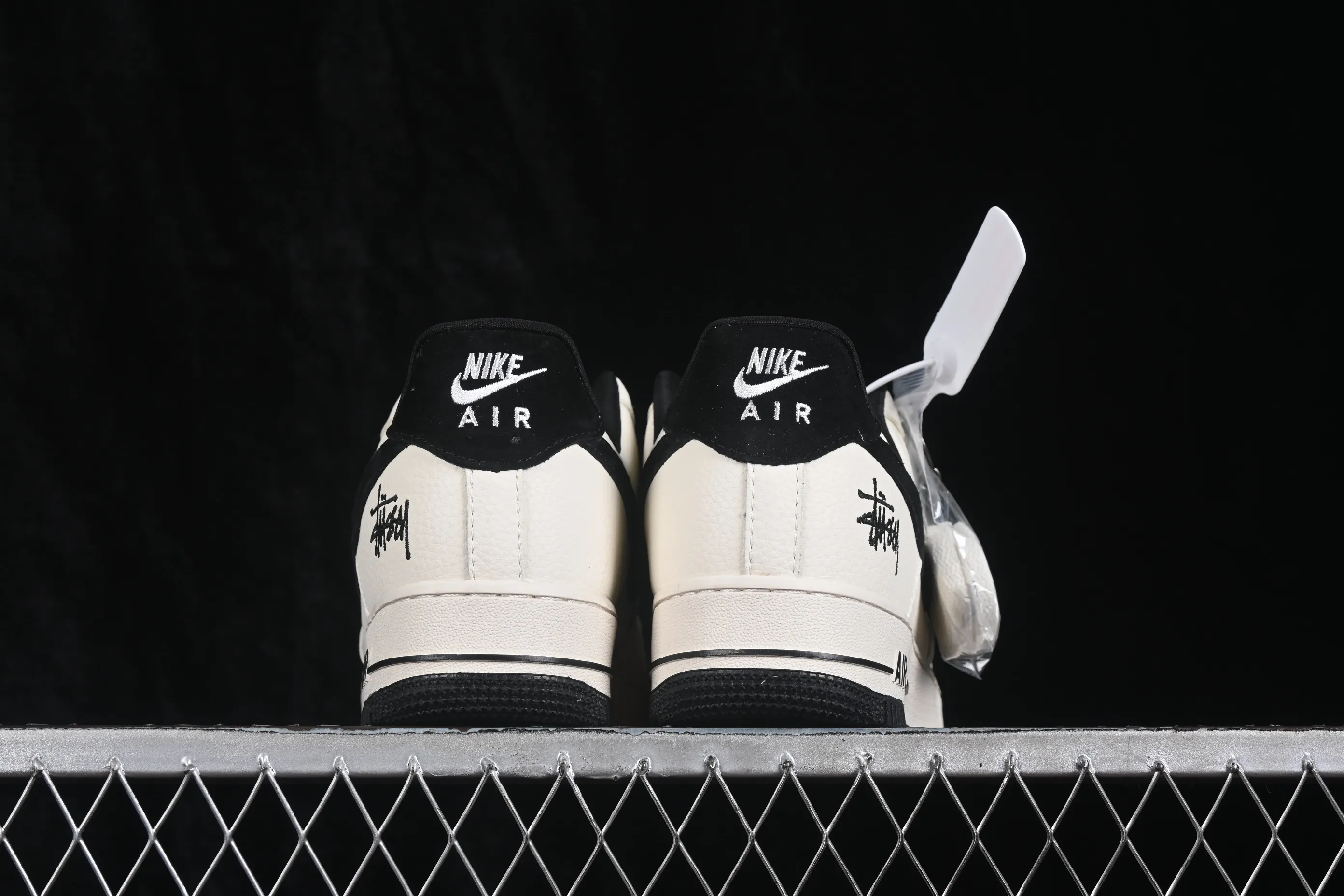 All categories Nk Air Force 1 Air Force series Nk Air Force 1 Low Air Force low-top Nike Air Force 1'07 Low joint model Air Force 1 low-top casual sneakers DN1688-825